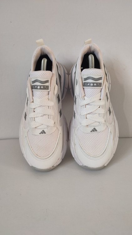 کفش آدیداس زنانه سفید طوسی اسپرت