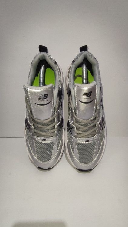 کفش مردانه نیو بالانس 530 طوسی کفش نیو بالانس 530 مردانه طوسی کفش مردانه نیو بالانس 530 مناسب پیادهروی زیره کفش نیو بالانس 530 مردانه