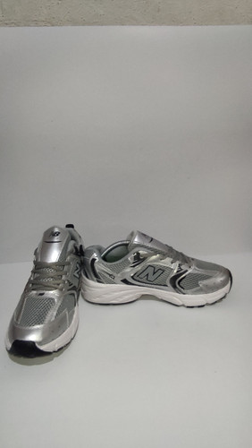 کفش مردانه نیو بالانس 530 طوسی کفش نیو بالانس 530 مردانه طوسی کفش مردانه نیو بالانس 530 مناسب پیادهروی زیره کفش نیو بالانس 530 مردانه