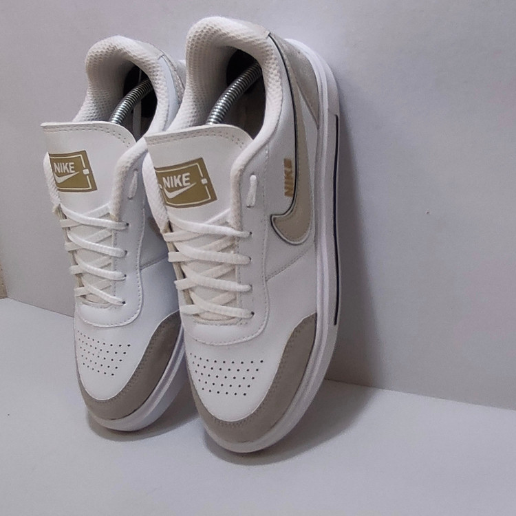 کفش اسپرت مردانه ونس نایک سفید کرمی