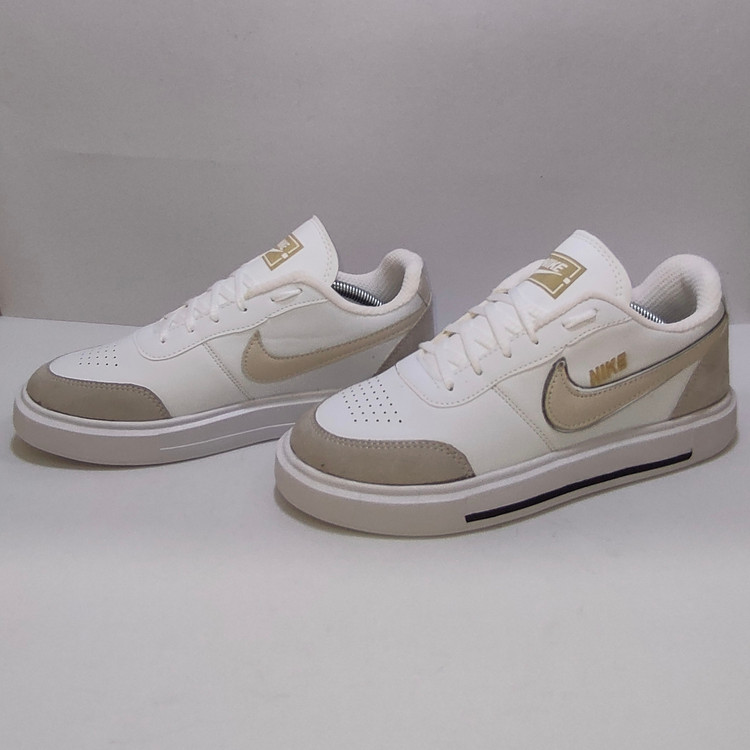 کفش اسپرت مردانه ونس نایک سفید کرمی