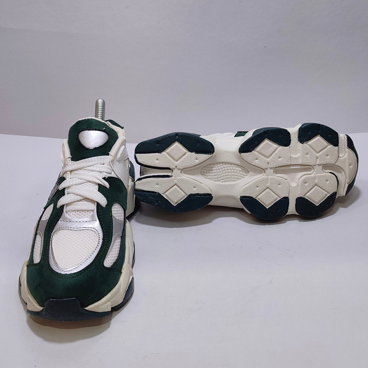 کفش نیو بالانس 9060 سفید سبز با طراحی مدرن