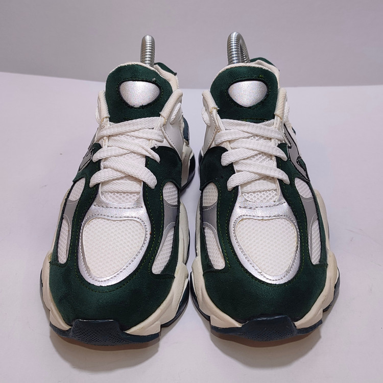 کفش نیو بالانس 9060 سفید سبز با طراحی مدرن