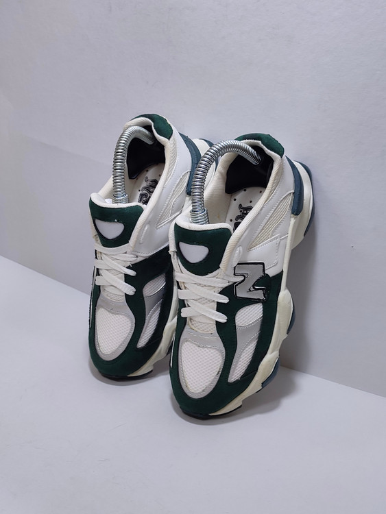 کفش نیو بالانس 9060 سفید سبز با طراحی مدرن